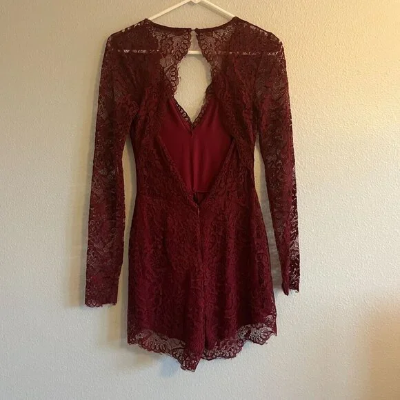 Lovers and‎ Friends Eve Lace Open Black Long Sleeve Romper Cranberry Red Size XS - Picture 7 of 11